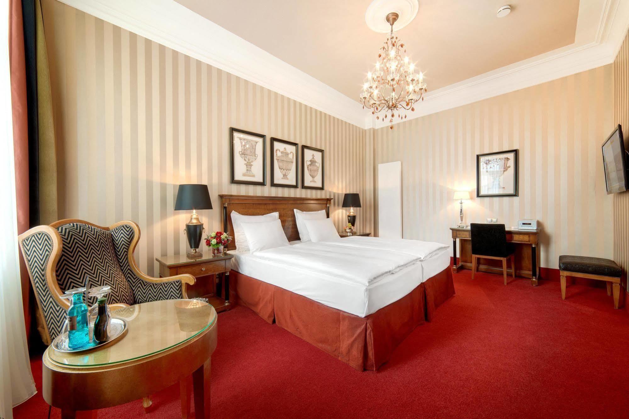 המבורג Romantik Hotel Das Smolka מראה חיצוני תמונה
