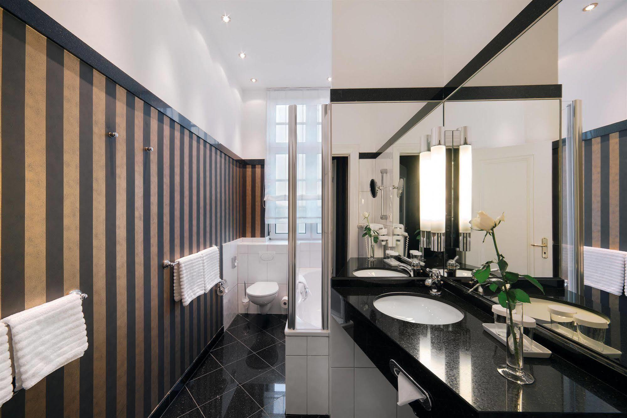 המבורג Romantik Hotel Das Smolka מראה חיצוני תמונה